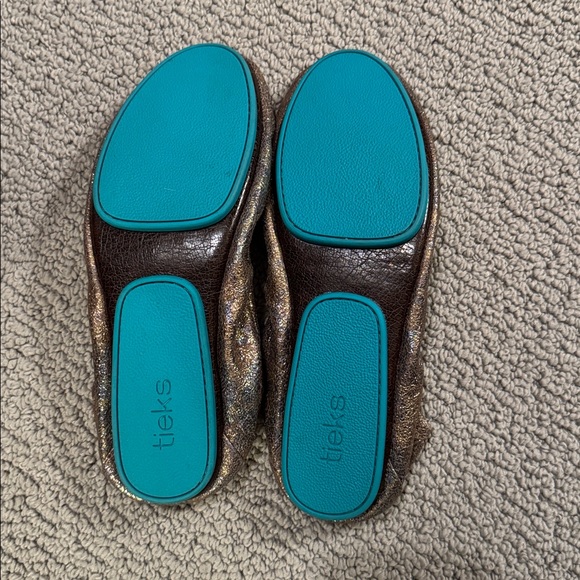 Women’s Lovestruck Tieks - Picture 2 of 3